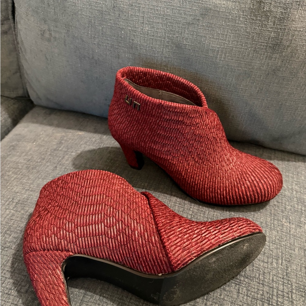 United Nude Red Textured Heeled Foldover Ankle Booties